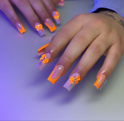 Acrylic Nails Yellow, Orange Acrylic Nails, Acrylic Nail Designs Coffin, Wow Nails, Acrylic Nail Set, Drip Nails, Simple Gel Nails, Nails Design With Rhinestones, Girly Acrylic Nails