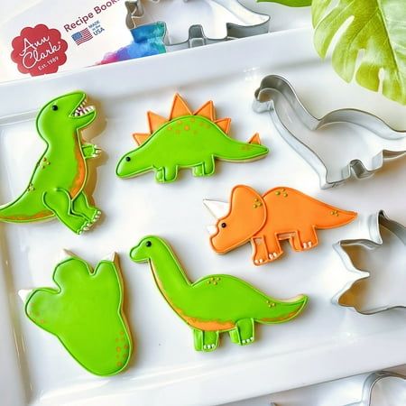 Ann Clark Dinosaur Cookies Decorated, Dinosaur Royal Icing Cookies, Fondant Biscuits, Dino Cookies, Bday Cookies, Dino Footprint, Dog Bone Cookies, Dinosaur Cookie, Cookie Shop