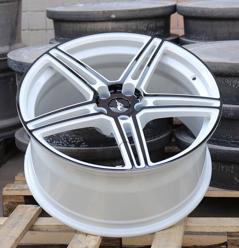 white and black forged rims for car, size 15 to 24 inch White Rims On White Car, Black Rims Car, Mustang Custom, White Wheels, Chrysler 300s, Aftermarket Rims, Custom Rims, Mustang Wheels, Truck Rims