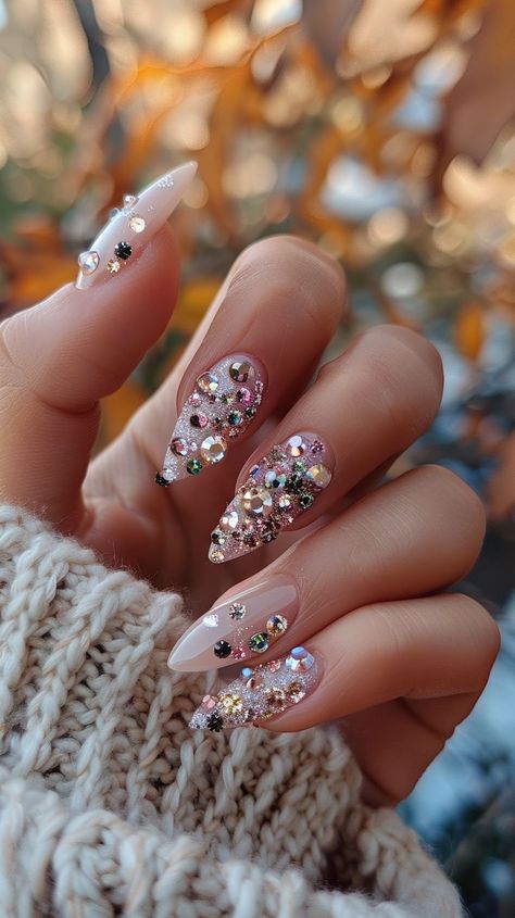 Nails With Crystals Rhinestones, Burlesque Nails, Nail Rhinestone Design Ideas, Rhinestone Accent Nail, Short Nails With Rhinestones, Rhinestone Nails Designs, 21st Birthday Nails, Rhinestones Nails, Classy Nail Art Ideas