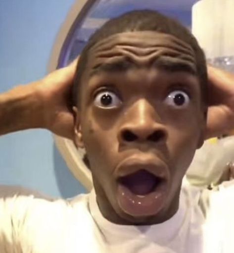 Shock Meme, Carcase Iphone, Hand On Head, ماثيو ماكونهي, Surprise Face, Boy Meme, Shocked Face, Black Dude, Funny Poses