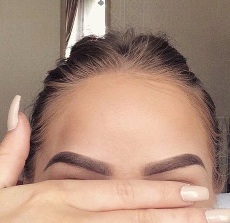 When you get your eyebrows just perfect. | 23 Euphoric Experiences For Anyone Who’s Slightly Obsessed With Makeup Eyebrows Goals, Permanente Make-up, Bentuk Alis, Eyebrows On Fleek, Smink Inspiration, Makeup Hacks, Perfect Eyebrows, Eyebrow Shape, Gel Liner