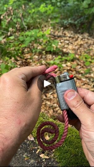 Bushcraft Fire, Outdoors Ideas, Survival Stuff, Survival Camping, Fire Starter, Camping Ideas, Fire Starters, Survival Tips, Survival Skills