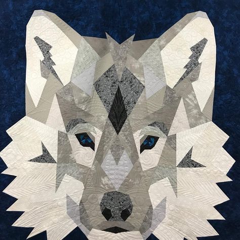 Wolf Abstractions Quilt, Wolf Quilt, Violet Craft, Quilt Animals, Geometric Wolf, Quilt Studio, Paper Pieced Quilt Patterns, Abstract Quilt, Quilts Patterns