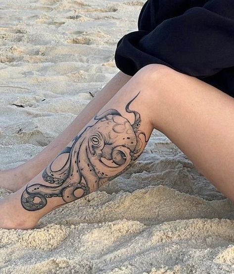 Octopus Tattoos, Octopus Tattoo Sleeve, Octopus Tattoo Design, Pretty Tattoos For Women, Leg Tattoos Women, Octopus Tattoo, Calf Tattoo, Tattoo Feminina, Subtle Tattoos