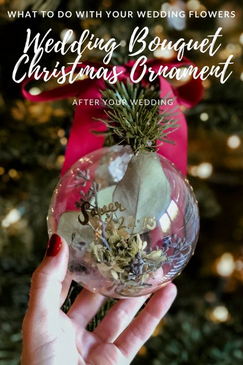 Wedding Bouquet Christmas Ornament Diy Wedding Ornaments, Make A Wedding Bouquet, Bouquet Christmas, Clear Christmas Ornaments, Wedding Christmas Ornaments, Flower Christmas, Diy Christmas Ornament, Diy Wedding Bouquet, Wedding Ornament