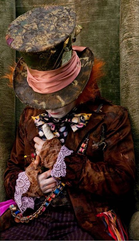 Mad Hatter Outfit, Johnny Depp Mad Hatter, Mad Hatter Cosplay, جوني ديب, Mad Hatter Costume, Alice In Wonderland Aesthetic, Alice In Wonderland Costume, Wonderland Costumes, Alice Madness