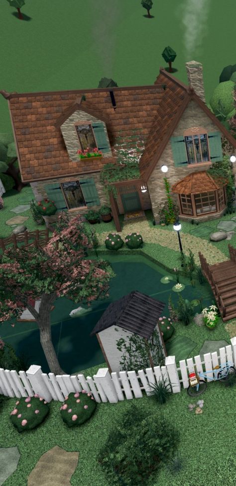 Bloxburg Tiny Cottage, Blockburg House Cottage, Roblox Bloxburg Cottage House Ideas, Bloxburg House Exterior Cottage, Green Bloxburg House Exterior, One Story House Exterior Bloxburg, Bloxburg House Ideas Exterior Victorian, Cottage Core Layout Bloxburg, Build Ideas For Bloxburg