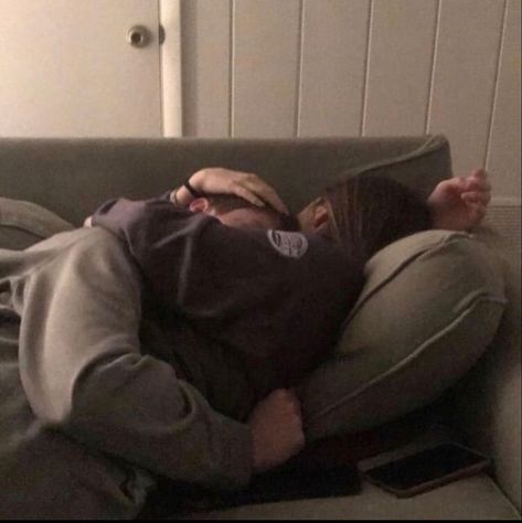 Cuddling Mood, Cuddle Pictures, Cuddle With Boyfriend, Badass Girl, Couple Sleeping, Cute Couples Cuddling, Couple Relationship, Boyfriend Goals, Cute Couples Photos