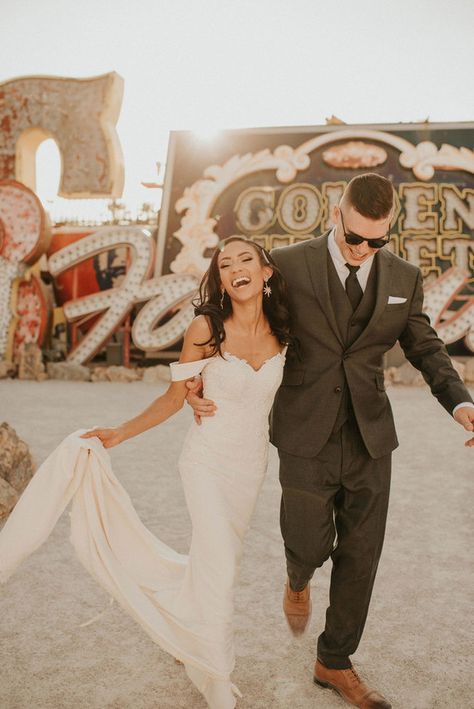 Las Vegas Destination Wedding, Neon Museum Las Vegas, Vegas Wedding Dress, Las Vegas Bride, Las Vegas Wedding Photos, Vegas Bride, Vegas Wedding Photos, Las Vegas Wedding Photography, Neon Museum