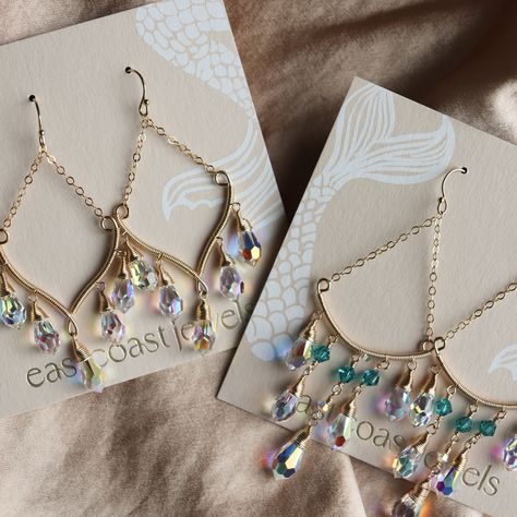 Gold jewelry hand wrapped with crystals Diy Elegant Earrings, Diy Dangle Earrings, Chandelier Earrings Diy, Crayola Crayon Colors, Earring Making Ideas, Diy Earrings Dangle, Handmade Bead Jewellery, Coastal Jewelry, Wire Wrap Jewelry Designs