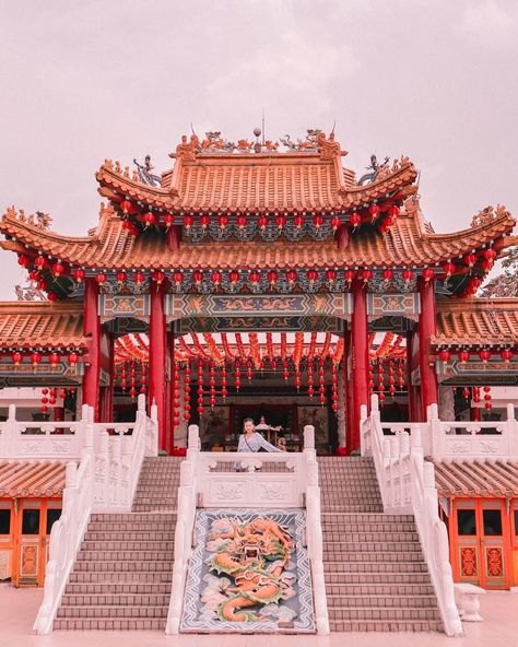 Chinese Buddhist Temple, Chinese Palace Aesthetic, Chinese Empress Aesthetic, Chinese Temple Aesthetic, Tibet Monastery, Chinese Culture Aesthetic, Chinese Castle, Symmetrical Architecture, Chinese Imperial Palace