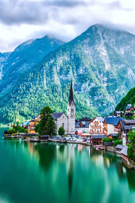 25 Most Beautiful Places in the World - Pretty Travel Destinations - Tap the link to shop on our official online store! You can also join our affiliate and/or rewards programs for FREE! Bucket List Travel, Innsbruck, Places In Europe, Destination Voyage, Amazing Photo, Style Travel, Photo Wedding, Beautiful Places In The World, Fun Style