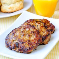 Homemade Breakfast Sausage Seasoning, Country Style Sausage Recipes, Easy Homemade Breakfast, Breakfast Patties, Homemade Breakfast Sausage Recipe, Breakfast Sausage Recipe, Breakfast Sausage Seasoning, Pork Breakfast, Sausage Making Recipes