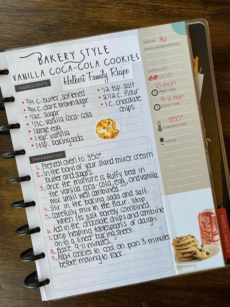 Meal Planning Ideas Weekly, Scrapbook Recipe Book, Cottagecore Recipes, Homemade Recipe Books, Recipe Book Design, Kitchen Witch Recipes, Recipe Book Diy, Recipe Book Templates, Bullet Journal Quotes