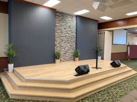 Pastors Office Ideas, Church Platform Decor Ideas, Adult Sunday School Room Ideas, Church Backdrop Ideas, Event Center Ideas, Church Backgrounds Stage Design, Small Church Foyer, Church Interior Design Sanctuary, Church Youth Room Ideas