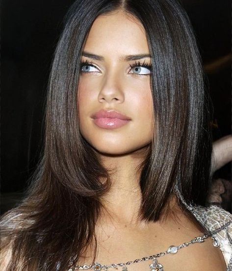 Adrian Lima, Adriana Lima Makeup, Adrina Lima, Adriana Lima Style, Adriana Lima Young, Era Victoria, Adriana Lima Victoria Secret, Smink Inspiration, Vs Models