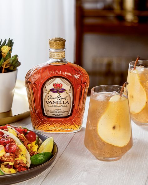 Crown Royal Vanilla Recipes, Vanilla Drink Recipes, Royal Cocktails, Whisky Cocktail Recipes, Vanilla Drinks, Crown Royal Drinks, Unique Cocktail Recipes, Whisky Cocktail, Whisky Cocktails