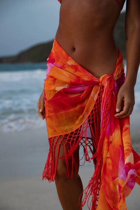 Sirelli Sarong – Rat & Boa USA Bahia, Sarong Outfit, Rat And Boa, 2022 Summer Outfits, Beach Basket, Preformance Outfits, Beach Sarong, Spring Outfits 2022, Friends With Benefits