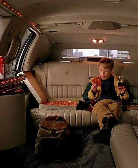 Gentlemen‘s Gram on Instagram: “Mood: Kevin eating cheese pizza and drinking Coca Cola in a limousine ‘Home Alone 2: Lost in New York’, November 1992 🍕” Eating Pizza, Home Alone, A Boy, Pizza, Wine, On Instagram, Instagram, Pizzas