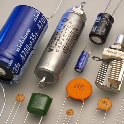 Capacitor Konversi Satuan, Electric Charge, Electronics Basics, Electric Field, Electrolytic Capacitor, Electric Bulb, Electrical Energy, Electronics Components, Electronic Engineering