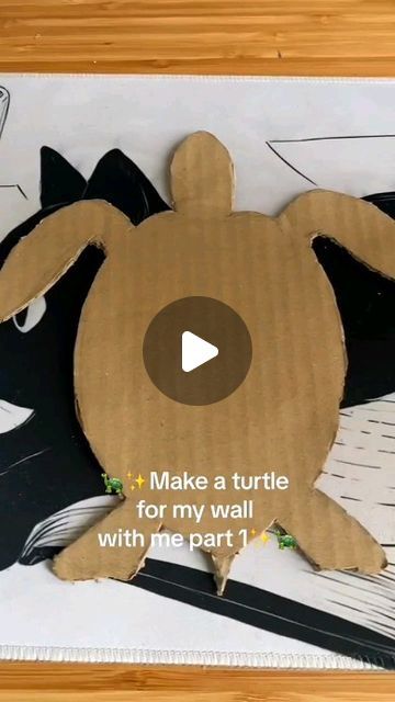 Recycled Ocean Animal Crafts, How To Make A Turtle Crafts, Sculpture Out Of Recycled Materials, Turtle Cardboard Sculpture, Sculpture Art Cardboard, 3d Turtle Craft, Diy Cardboard Sea Creatures, Cardboard Crafts Animals, Paper Mache Sea Turtle