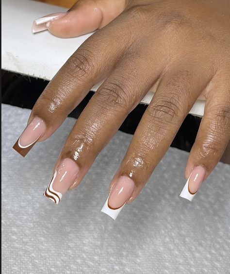 Simple Nails Gel, Chocolate Nails, White French Tips, Brown Acrylic Nails, Acrylic Toe Nails, Wow Nails, Subtle Nails, Fancy Nails Designs, Colored Acrylic Nails