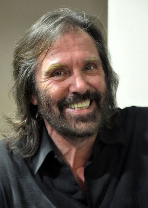 HAPPY 71st BIRTHDAY to DENNIS LOCORRIERE!!    6/13/20   American lead vocalist and guitarist of the soft rock group Dr. Hook (formerly Dr. Hook & the Medicine Show). Dr Hook And The Medicine Show, Dennis Locorriere, Dr Hook, 71st Birthday, 71 Birthday, Rock Groups, Guitarist, Singer Songwriter, Celebrity News