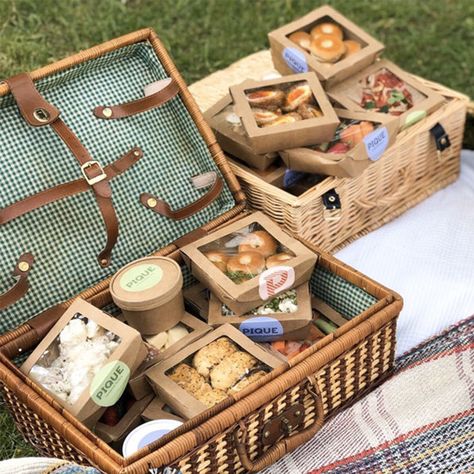 Ham Hock Terrine, Gourmet Box, Fennel Sausage, Mini Bagels, Picnic Box, Picnic Hamper, Picnic Inspiration, Lemon Salmon, Food Hampers