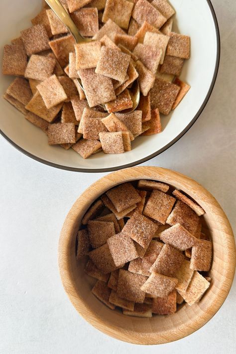 Homemade Cinnamon Toast Crunch - Feeding Tiny Bellies Homemade Cinnamon Toast, Cereal Recipes Homemade, Tiny Bellies, Mexican Spice, Homemade Cereal, Resepi Biskut, Dinner Vegetarian, Sweet Potato Waffles, Crunch Cereal