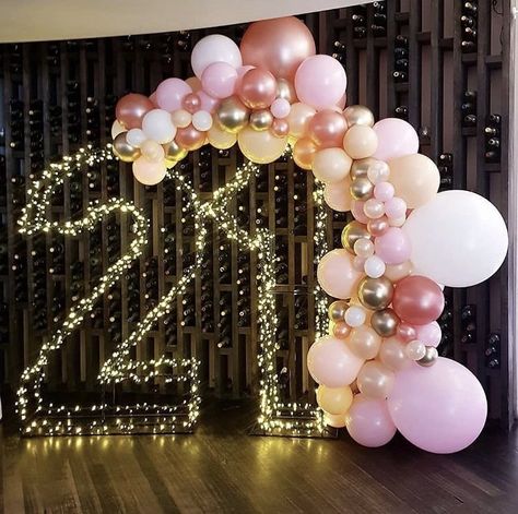 21st Birthday Party Decor, 21st Party Decorations, 21st Birthday Girl, 21st Bday Ideas, Birthday Goals, 21st Birthday Decorations, 21st Birthday Photoshoot, 21st Party, Catering Ideas