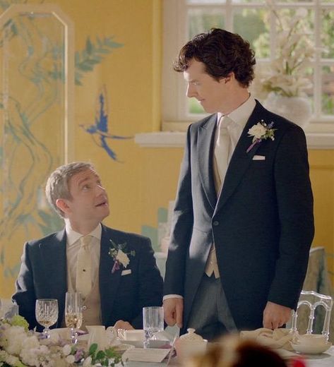 Kat 🐝👑 on Twitter: "I adore their faces in this photo ❤️ https://t.co/bYrBvfb0fx" / Twitter Sherlock Holmes John Watson, John Lock, Sherlock Holmes Benedict Cumberbatch, Watson Sherlock, Benedict Sherlock, Sherlock Quotes, Dr Watson, Sherlock Holmes Bbc, Sherlock 3