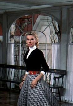 Edith Head Designs, White Christmas Outfit, White Christmas Dress, White Christmas Movie, Vera Ellen, Ellen White, Cute Christmas Outfits, Movie Fashion, Movie Costumes