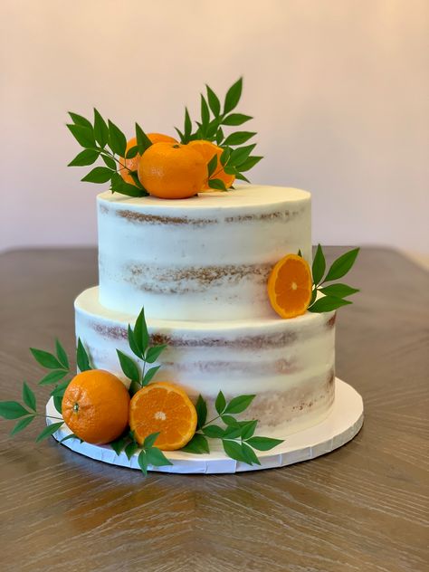 Little Cutie Baby Shower Cake, Citrus Baby, Orange Baby Shower, Orange Party, Grand Ballroom, Summer Baby Shower, Baby Gender Reveal Party, Orange Baby, Baby Shower Inspiration