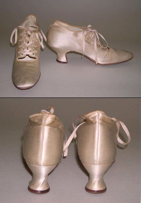 [American/European] Silk Slippers (early 20th century) Rococo Shoes, Shoes With Bows, 1920s Shoes, Bridal Slippers, Historical Shoes, 1870s Fashion, Victorian Shoes, Wedding Slippers, Dr Shoes