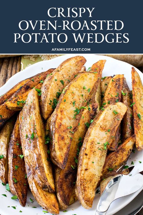 Crispy Oven-Roasted Potato Wedges Roasted Potato Recipes Oven, Roasted Potatoes Russet, Broasted Potatoes, Crispy Potatoes In Oven, Oven Fried Potatoes, Russet Potato Recipes, Crispy Potato Wedges, Roasted Potato Wedges, Potato Wedges Recipe