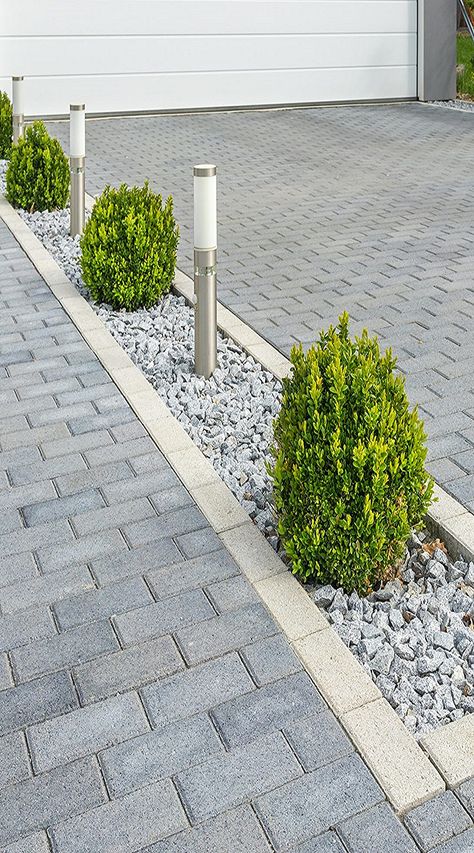 Front Garden Ideas Driveway, Garden Ideas Driveway, Modern Driveway, Moderne Have, Front Garden Landscape, Parking Area, Driveway Design, Driveway Landscaping, Front Garden Design