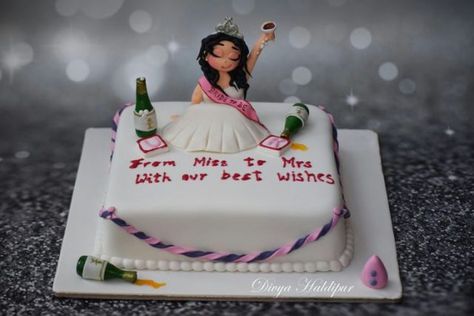 Cakes For Bride To Be Party, Hens Cakes Bachelorette Parties, Bachelorette Party Cake Ideas Bride To Be, Cakes For Bachelorette Party The Bride, Bridal To Be Cake, Bachelor Cake Bride, Spinster Party Cake, Bachlorette Cakes Ideas The Bride, Bachelor Cake Ideas