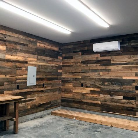 Salvaged Rustic Barn Wood Garage Wall Ideas Garage Wall Ideas, Masculine Interior Design, Garage Design Interior, Masculine Interior, Finished Garage, Converted Garage, Garage Remodel, Wood Interior Design, Garage Conversion