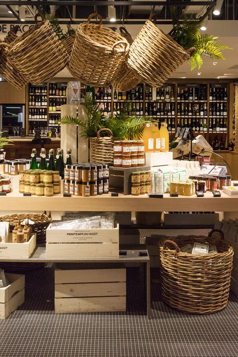 Deli Shop, Grocery Store Design, Gourmet Food Store, Decoration Restaurant, Supermarket Design, Farm Store, Fruit Shop, Wine Store, Farm Shop