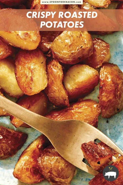 Crispy Potatoes In Oven, Crispy Oven Roasted Potatoes, Fish Burgers, Crispy Roasted Potatoes, Delicious Side Dishes, Seared Fish, Potatoes In Oven, Oven Roasted Potatoes, Hashbrown Recipes