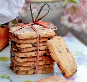 Recipe Using Dried Cherries, Dried Cherry Recipes, Cherry Shortbread Cookies, Cherry Shortbread, Tart Cherries Recipes, 3 Cookies, College Boy, Cherry Cookies, Veg Dishes