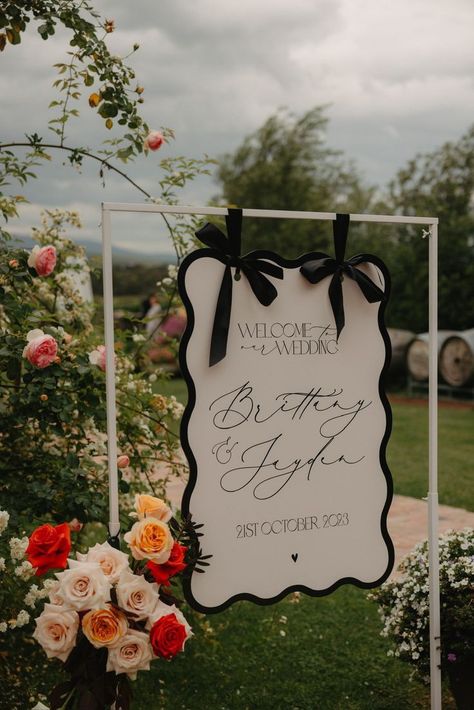 Wedding Aesthetic Decoration, Engagement Welcome Sign Entrance, Picture Frame Welcome Sign, Living Room Wedding Ceremony Decor, Wedding Marquee Sign, All White Decor Wedding, Rehearsal Welcome Sign, Ceremony This Way Sign, Reception Flower Decoration