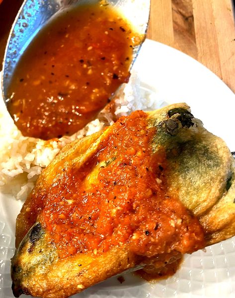 Traditional Mexican Chile Relleno (Stuffed Poblano Peppers) (VIDEO) Chile Relleno Air Fryer, Sauce For Chili Rellenos, Best Chili Relleno Recipe, Stuffed Pablo Peppers, Chili Relleno Recipe Authentic, Chilli Relleno, Chilies Rellenos, Chile Relleno Sauce, Authentic Chile Relleno Recipe