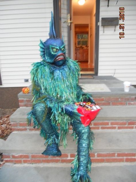 Sea Monster Costume, Under The Sea Costumes, Sea Creature Costume, Sea Costume, Monster Costume, Mermaid Parade, Monster Costumes, Underwater Theme, Pirate Halloween