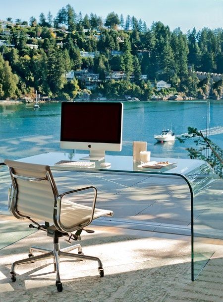 How nice for this to be YOUR workspace every day?? Completely possible thanks to my career with Rodan + Fields! Contact me if this is YOUR idea of an office :) https://danielle.myrandf.com/ContactMe Office With A View, Water House, Dream Office, Outdoor Office, Modern Cottage, Office Workspace, Home Office Space, A Desk, Inspiration Boards