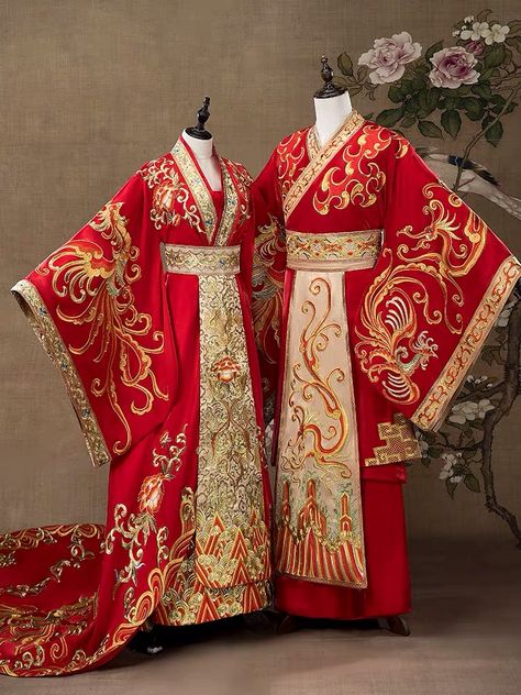 Chinese Wedding Dress Traditional, Baju Kahwin, Traditional Chinese Clothing, Traditional Asian Dress, Traditional Chinese Wedding, China Culture, Chinese Traditional Dress, Chinese Wedding Dress, China Clothes