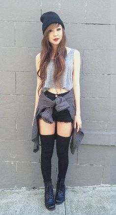 Fashion, Soft Grunge& More † High waisted shorts and crop top with thigh high socks Grunge Beanie, Socks Outfit, Scene Girl, Look Grunge, Stylish Fall Outfits, Sock Outfits, Over The Knee Socks, Thigh High Socks, Knee Socks