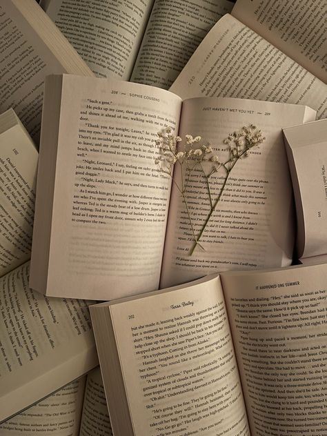 Literature Aesthetic Background, Zoom Wallpaper, Vision Board Images, Vision Board Photos, Book Wallpaper, I Love Books, Aesthetic Backgrounds, Quote Aesthetic, Book Aesthetic