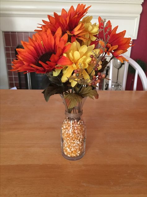 Senior Crafts, Popcorn Kernels, Easy Fall Decor, Fall Flower Arrangements, Fall Stuff, Halloween Flowers, Fall Floral Arrangements, Clear Vase, Fall Flower